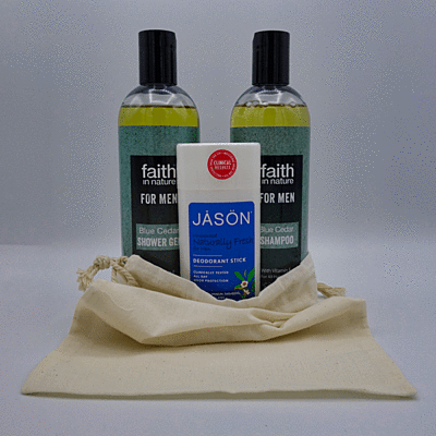 Dárková SUPERSADA pro muže: 2 x 400 ml šampon a sprchový gel Modrý cedr Faith in nature + tuhý deodorant pro muže 71 g Jäson + lněný pytlík