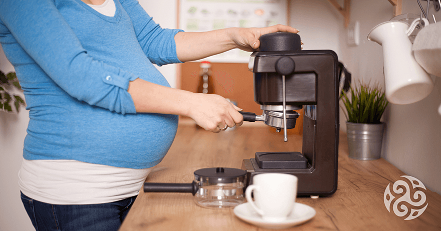 Vzdát se kávy a kofeinu během těhotenství? Toto jsou fakta